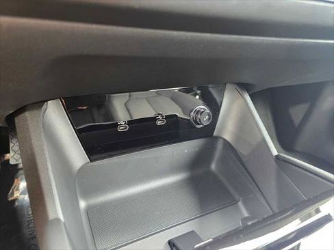 New 2025 Audi Q6 e-tron Premium Plus image 31