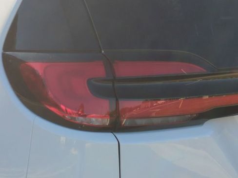 New 2026 Chrysler Pacifica Select w/ S Appearance Package FWD image 21