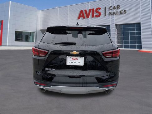 Used 2025 Chevrolet Blazer LT image 7