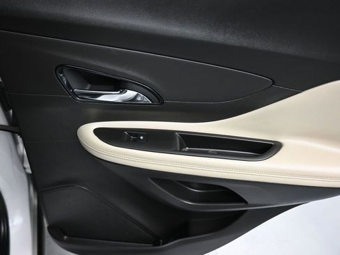 Used 2018 Buick Encore Preferred image 34