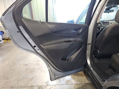 Used 2023 Chevrolet Equinox LT FWD image 22