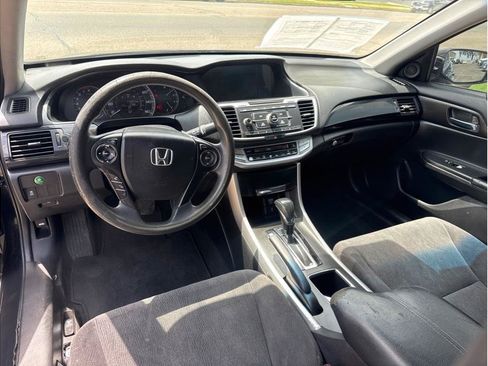 Used 2015 Honda Accord EX image 11