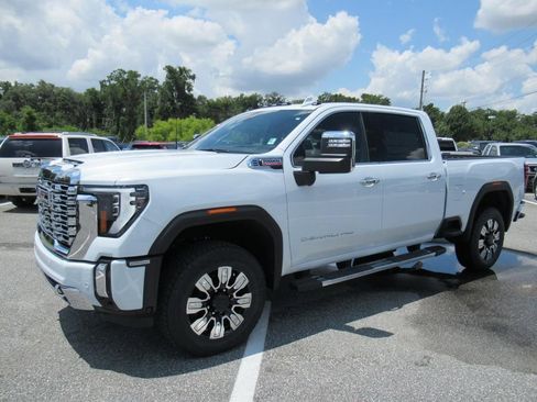 New 2026 GMC Sierra 2500 Denali w/ Denali Reserve Package AWD/4WD image 4
