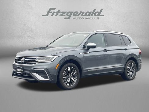 Used 2024 Volkswagen Tiguan Wolfsburg Edition image 2