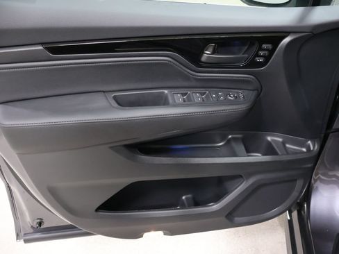 New 2026 Honda Odyssey Touring image 8