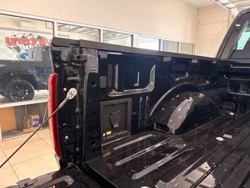 Used 2026 Ford F150 Lariat AWD/4WD image 9