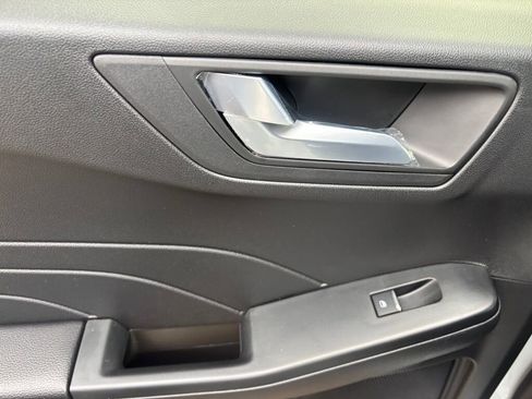 New 2026 Ford Escape ST-Line w/ Tech Pack #1 image 12