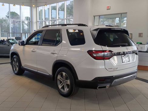 New 2026 Honda Pilot EX-L image 6