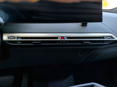 Certified 2023 BMW iX xDrive50 w/ Sport Package image 19