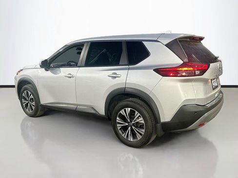 Used 2022 Nissan Rogue SV AWD/4WD image 5