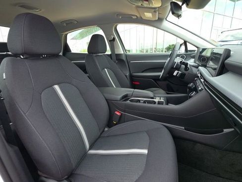 Certified 2026 Hyundai Sonata SEL FWD image 9