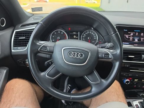 Used 2014 Audi Q5 2.0T Premium Plus w/ Premium Plus Package AWD/4WD image 11
