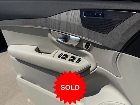 Certified 2025 Volvo XC90 T8 Plus AWD/4WD image 23