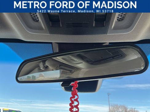 Used 2018 Toyota Camry SE w/ Moonroof Package image 21