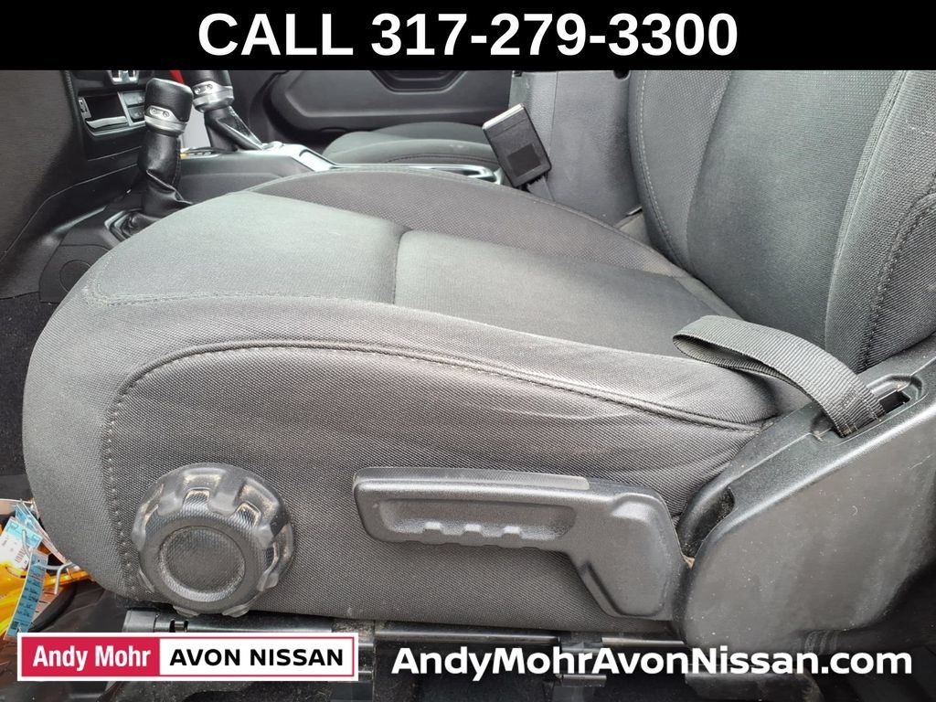 Used 2022 Jeep Gladiator Sport AWD/4WD image 16
