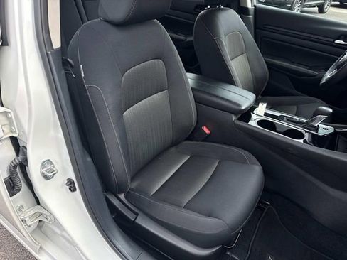 Used 2024 Nissan Altima 2.5 SV image 22