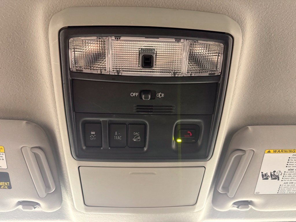 Used 2021 Toyota 4Runner SR5 AWD/4WD image 32
