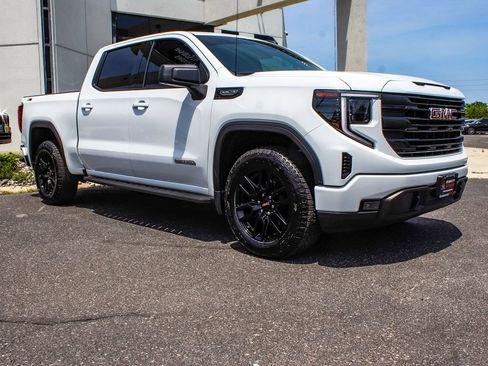 Used 2026 GMC Sierra 1500 Elevation AWD/4WD image 3