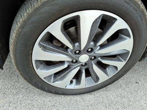 Used 2022 Buick Encore Preferred w/ Safety Package AWD/4WD image 14