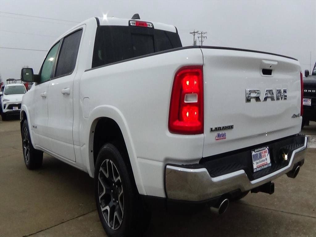 Used 2025 RAM 1500 Laramie AWD/4WD image 8
