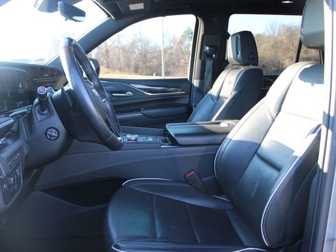 Used 2024 Cadillac Escalade Sport AWD/4WD image 23