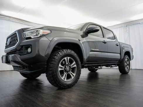Used 2019 Toyota Tacoma TRD Sport w/ Technology Package RWD image 29