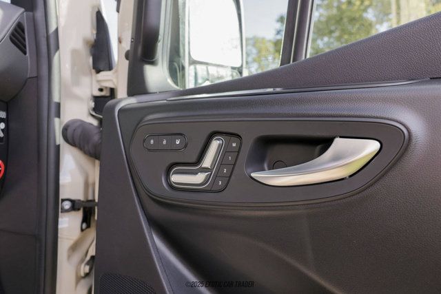Used 2025 Mercedes-Benz Sprinter 2500 image 59