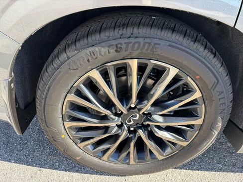 New 2026 INFINITI QX80 Autograph w/ Premium Cargo Package image 19