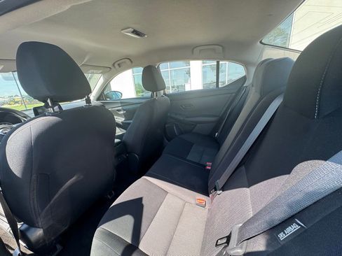 Used 2024 Nissan Sentra SV FWD image 25
