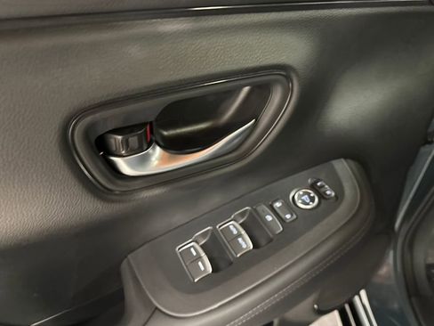 Certified 2024 Honda HR-V EX-L image 16