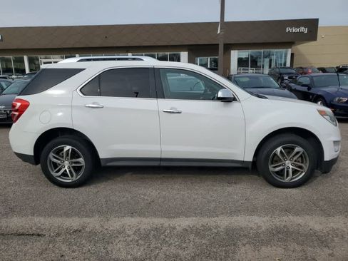 Used 2016 Chevrolet Equinox LTZ w/ Enhanced Convenience Package image 10