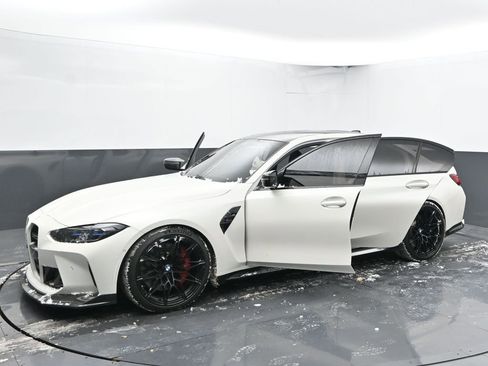 Used 2022 BMW M3 Competition w/ M Carbon Exterior Package image 42