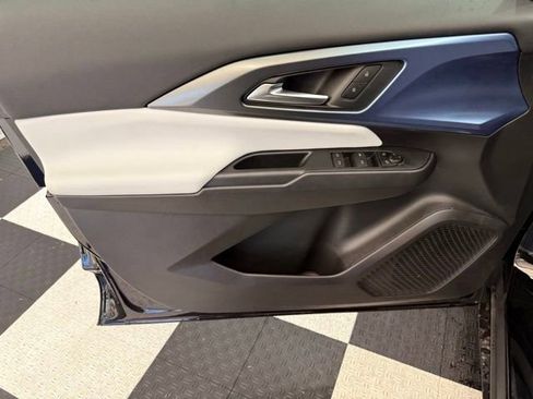 New 2026 Chevrolet Equinox EV LT image 14