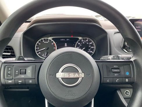 Certified 2023 Nissan Rogue SV image 14