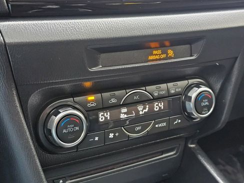 Used 2016 MAZDA MAZDA3 i Touring w/ Popular Equipment Package image 23