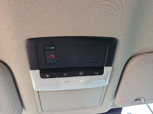 Used 2024 Nissan Pathfinder SL w/ Cargo Package FWD image 20