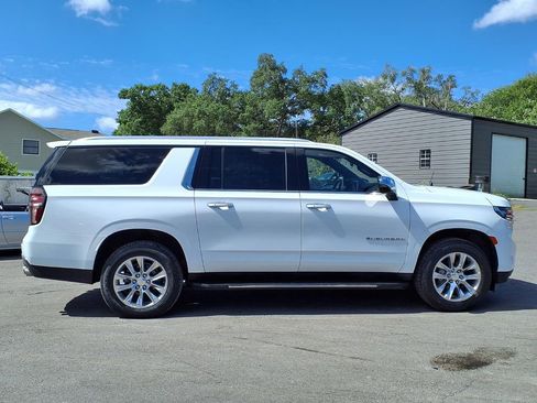Used 2023 Chevrolet Suburban Premier AWD/4WD image 8