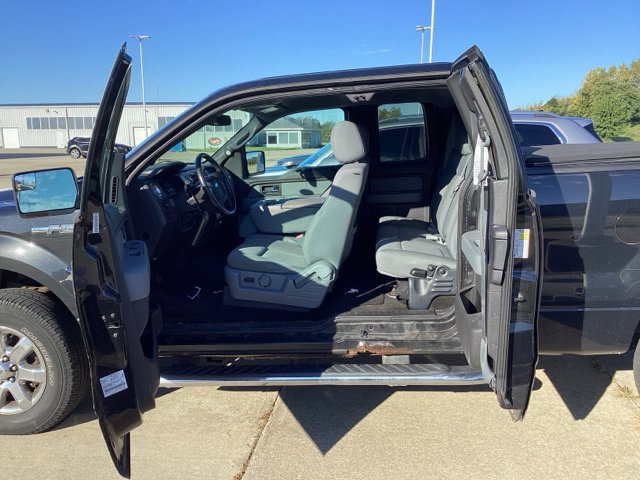 Used 2014 Ford F150 XLT w/ Equipment Group 302A Luxury AWD/4WD image 16