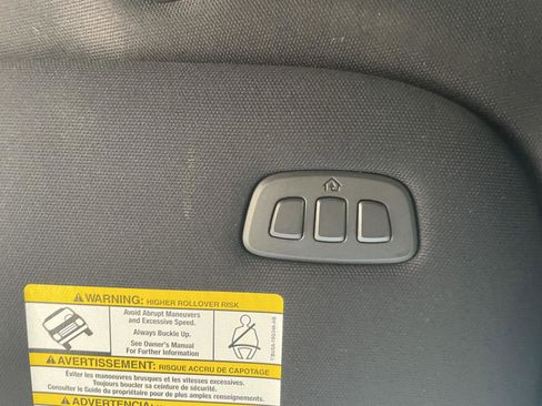 Used 2025 Ford F150 Lariat w/ Equipment Group 501A Mid image 24