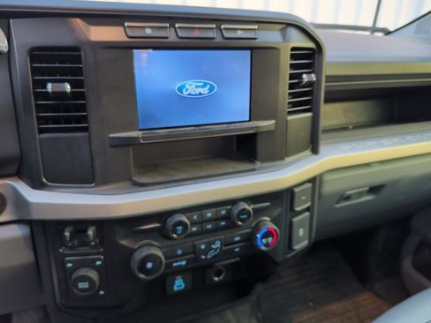 Used 2024 Ford F350 XL w/ XL Chrome Package image 9