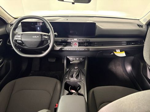 New 2026 Kia K4 FWD image 40