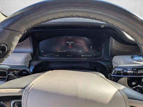 Used 2022 Lincoln Aviator Reserve w/ Equipment Group 201A image 10