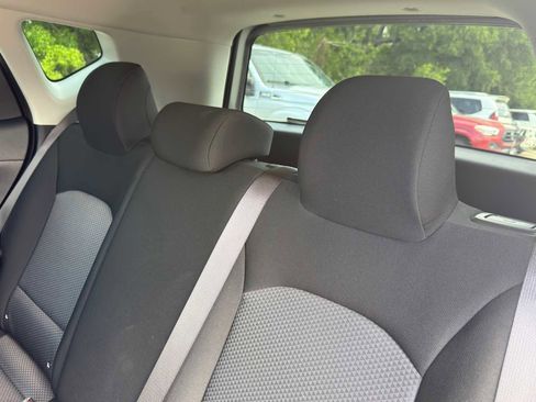 Certified 2025 Kia Soul LX w/ LX Technology Package FWD image 27