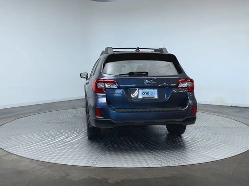 Used 2016 Subaru Outback 2.5i Limited AWD/4WD image 7