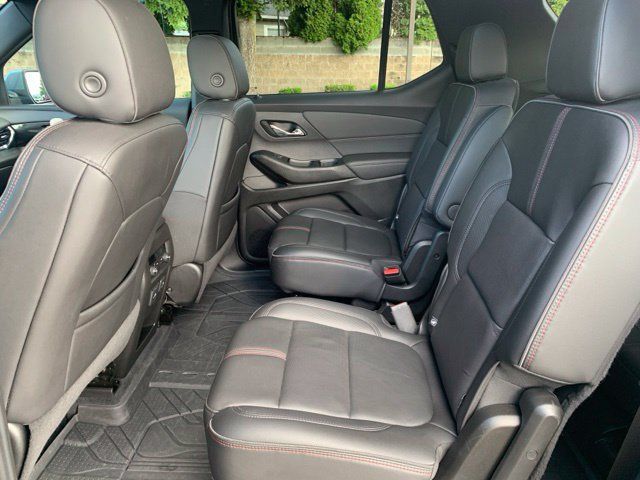 Used 2023 Chevrolet Traverse RS w/ LPO, Floor Liner Package AWD/4WD image 16