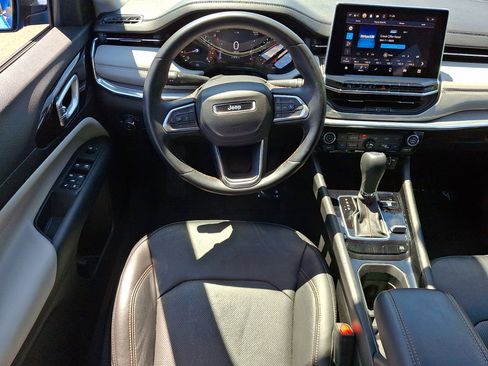 Used 2022 Jeep Compass Limited AWD/4WD image 22