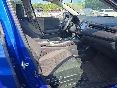 Used 2022 Honda HR-V EX image 4