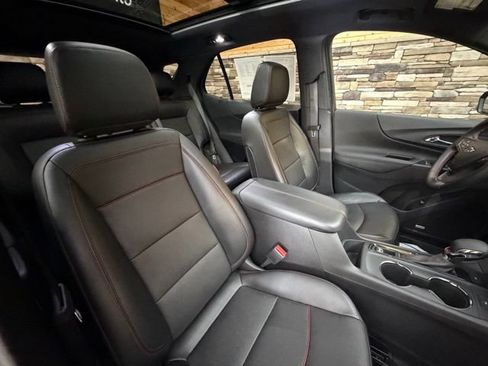Used 2023 Chevrolet Equinox RS w/ RS Leather Package AWD/4WD image 17
