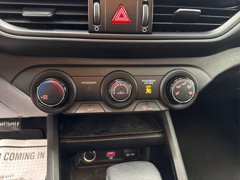 Used 2022 Kia Forte LXS image 30