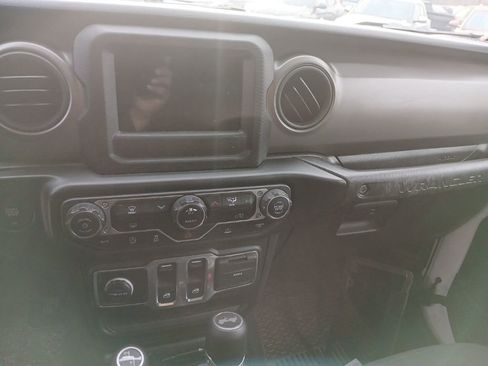 Used 2022 Jeep Wrangler Sport S image 20